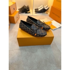 Louis Vuitton Low Shoes